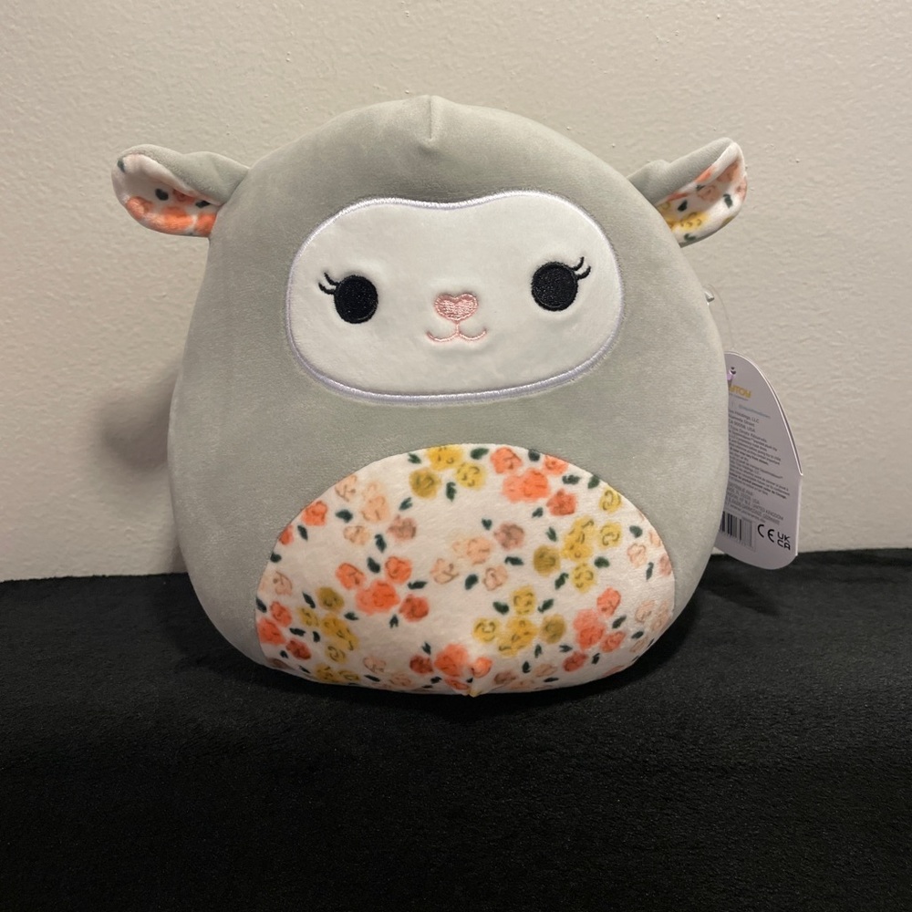 BNWT Squishmallows Elea the Floral Lamb 8in